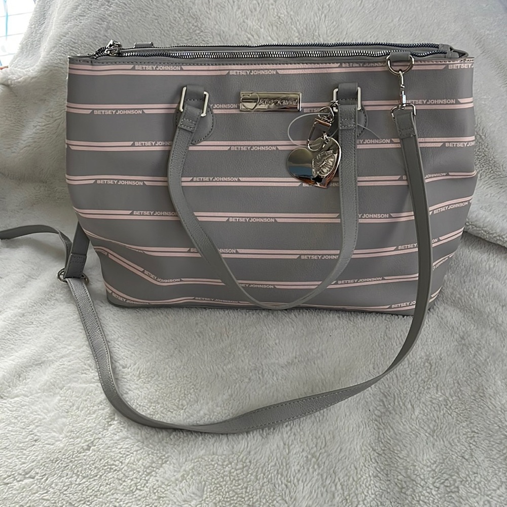 BETSEY JOHNSON tote bag. BNWT. Triple compartmet and Shoulder strap included.